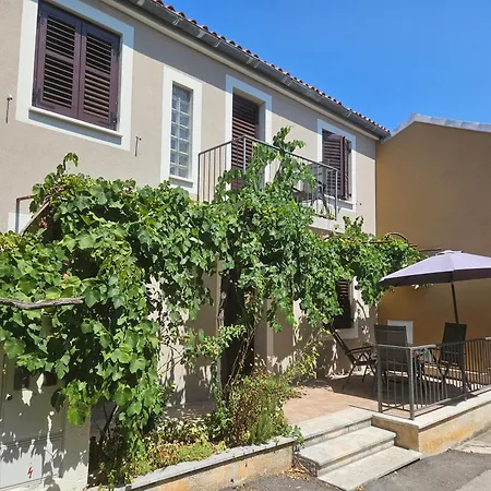 Casa Di Nona Marija, Your Istrian Escape Near Porec Apartment Kastelir